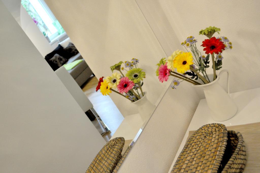 Ferienwohnung Im Univiertel Mit Garten Graz Esterno foto