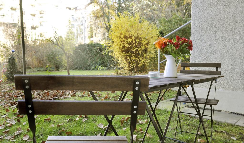 Ferienwohnung Im Univiertel Mit Garten Graz Esterno foto
