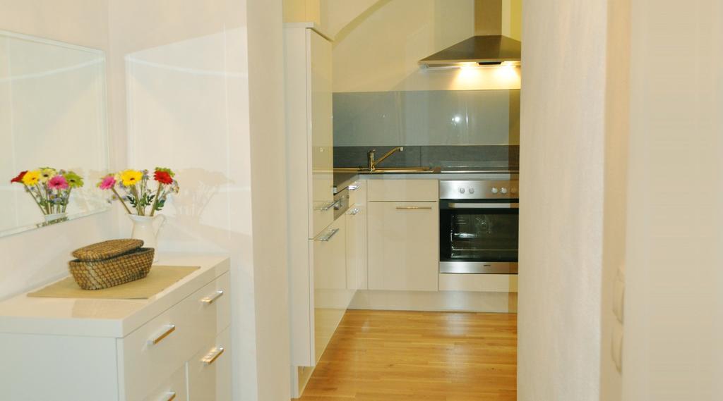 Ferienwohnung Im Univiertel Mit Garten Graz Esterno foto